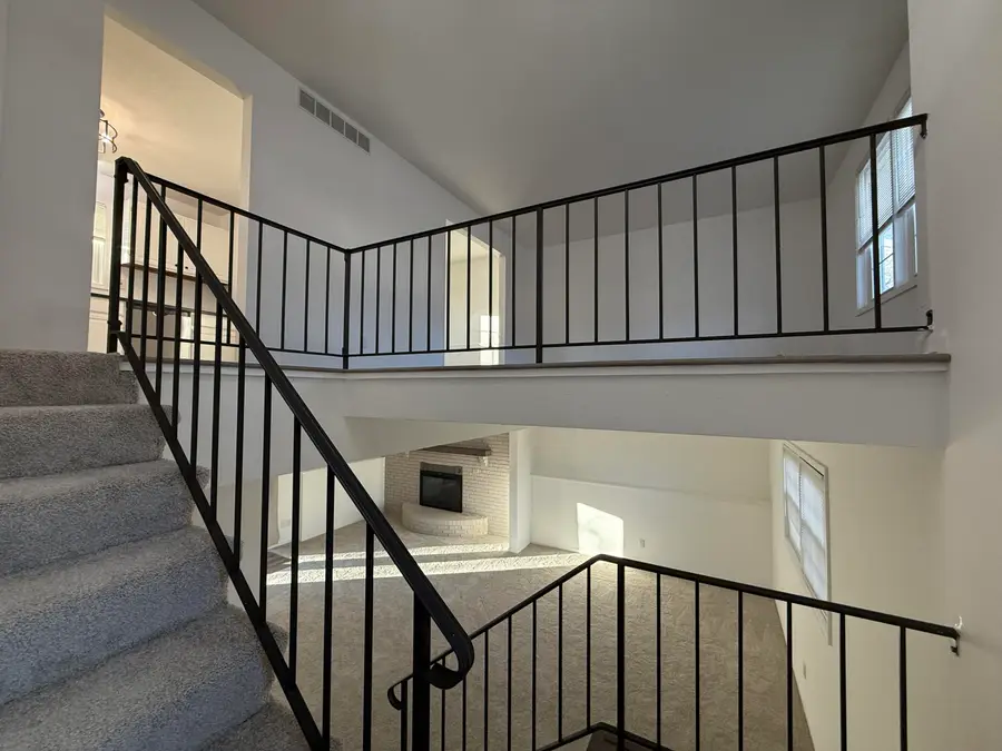 2087 S El Centro Ct, Columbia, MO 65201 - Image #2