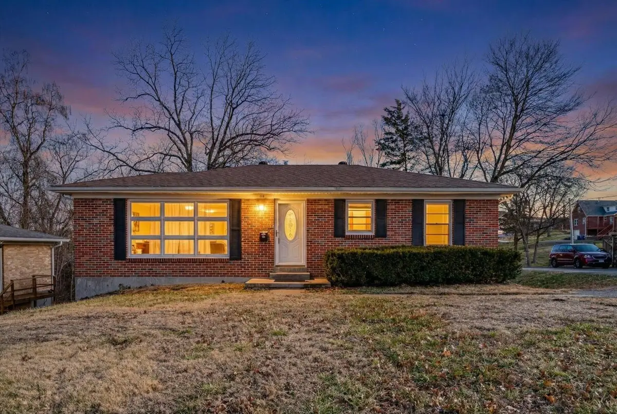 110 Ridgeway Dr, Jefferson City, MO 65109 - Image #1