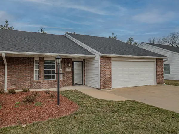 1215 Shepherds Dr, MOBERLY, MO 65270