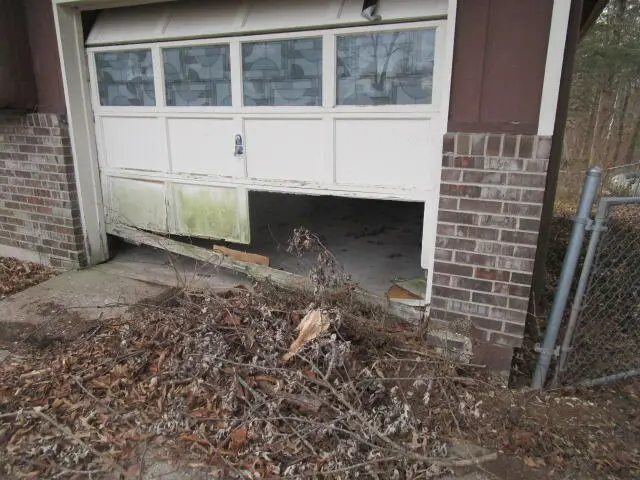 8300 W South Trails Dr, Columbia, MO 65202 - Image #2