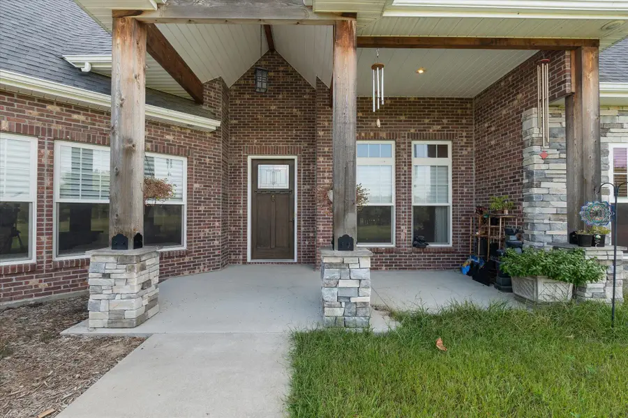 13167 Sportsman Dr, Hallsville, MO 65255 - Image #2