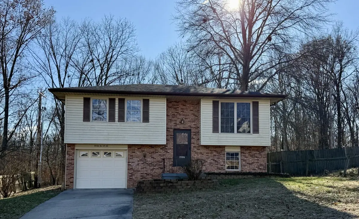 2506 Grandview Cir, Columbia, MO 65203 - Image #1