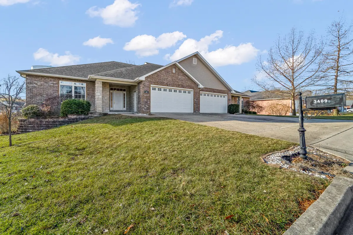 3409 N Rock Beacon Rd, Jefferson City, MO 65109 - Image #1