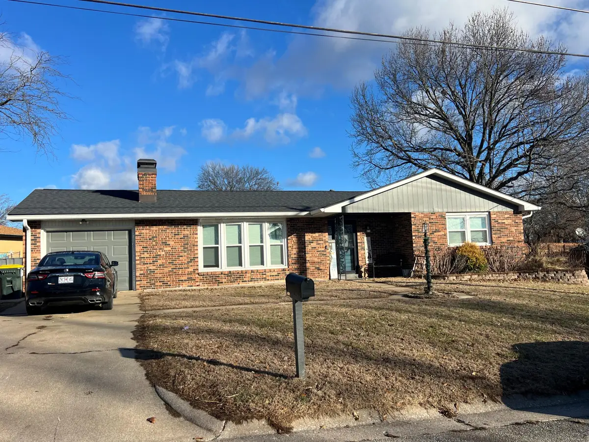 1001 Weyland Rd, Boonville, MO 65233 - Image #1