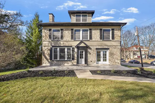 1202 Moreau Dr, JEFFERSON CITY, MO 65101