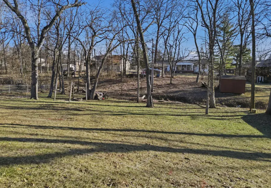 2340 N Lake Of The Woods Rd, Columbia, MO 65202 - Image #2