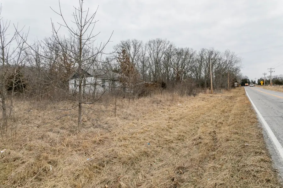 11 E 124, Sturgeon, MO 65284 - Image #2