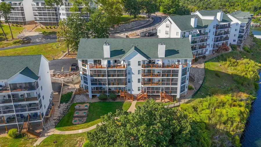 601 Park Pl Dr #4D, Kaiser, MO 65047 - #2