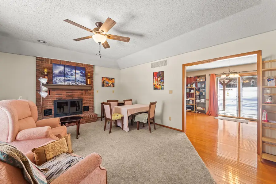 2425 Knight Valley Dr, Jefferson City, MO 65101 - Image #2