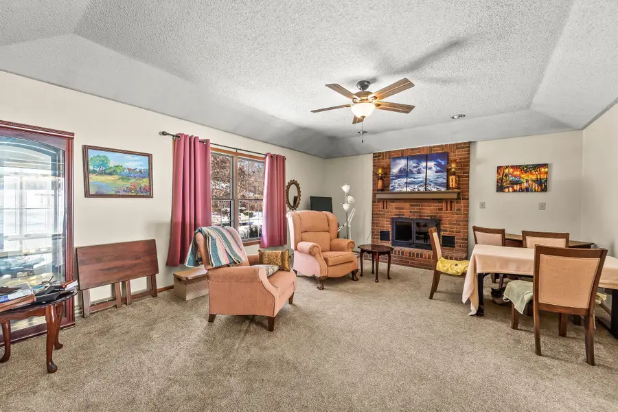 2425 Knight Valley Dr, Jefferson City, MO 65101 - Image #3