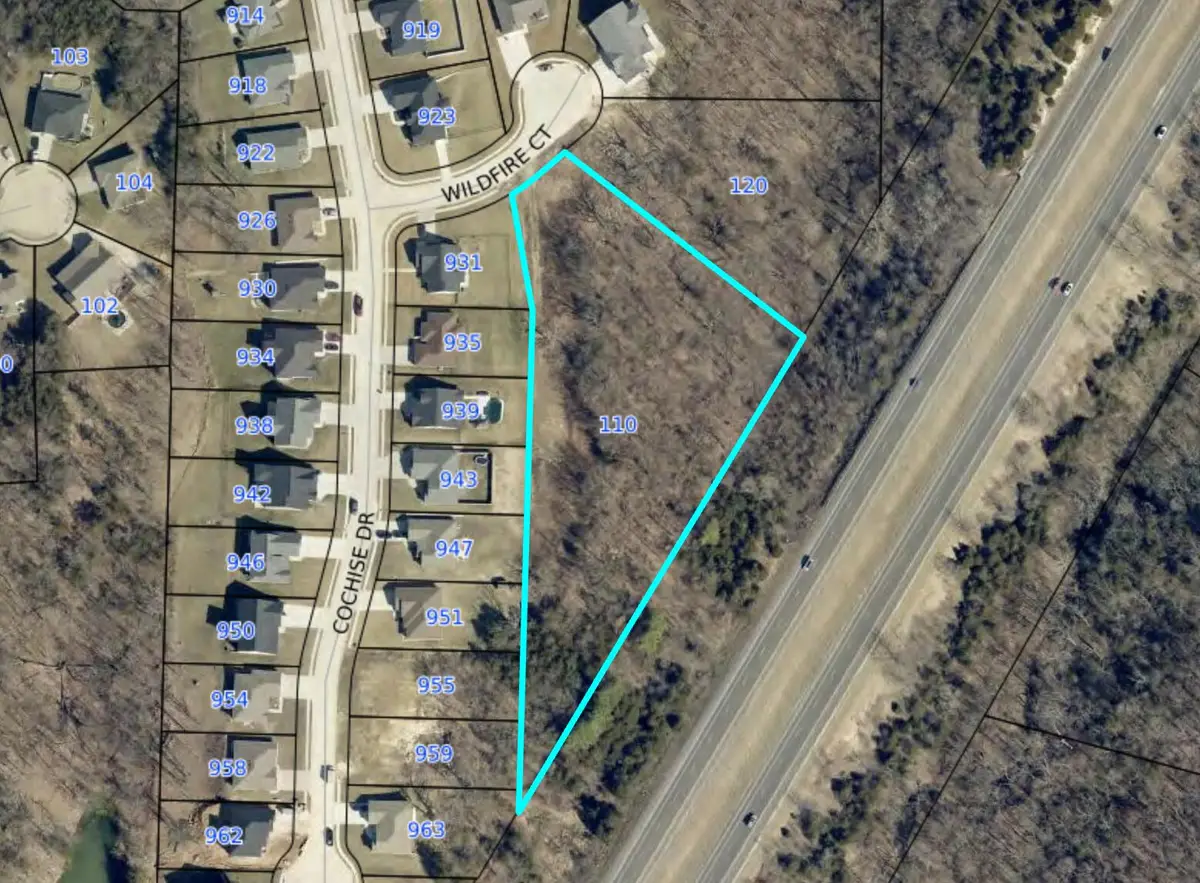 110 Wildfire Ct, Holts Summit, MO 65043 - #1