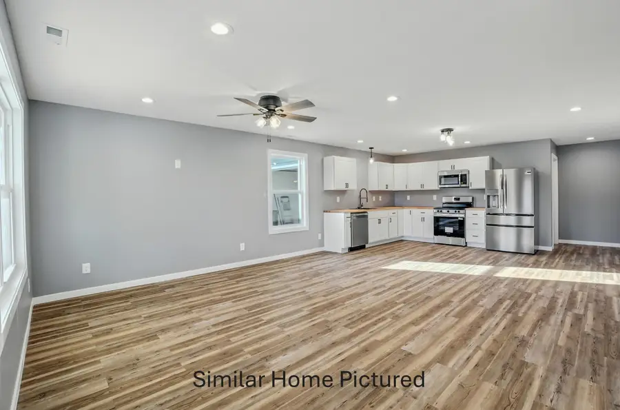 1342 E Bias Ln, Centralia, MO 65240 - #2