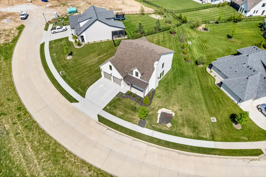 7413 Brackenhill Dr, Columbia, MO 65203 - #2