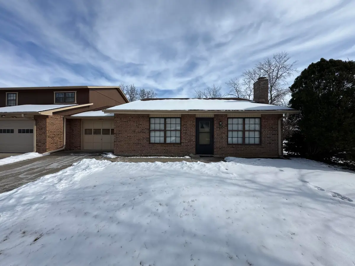 1702 N Villa Dr, Columbia, MO 65202 - Image #1