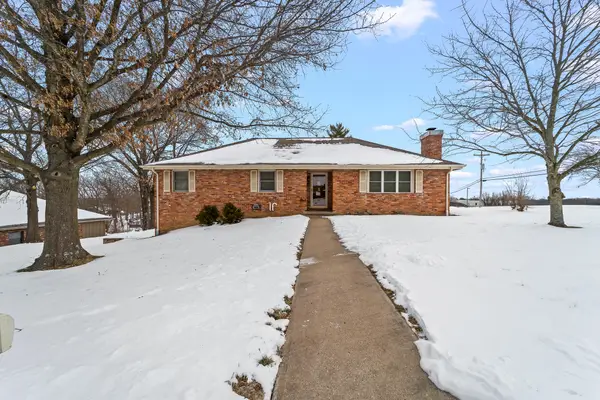 100 Kingsbury Ct, JEFFERSON CITY, MO 65109