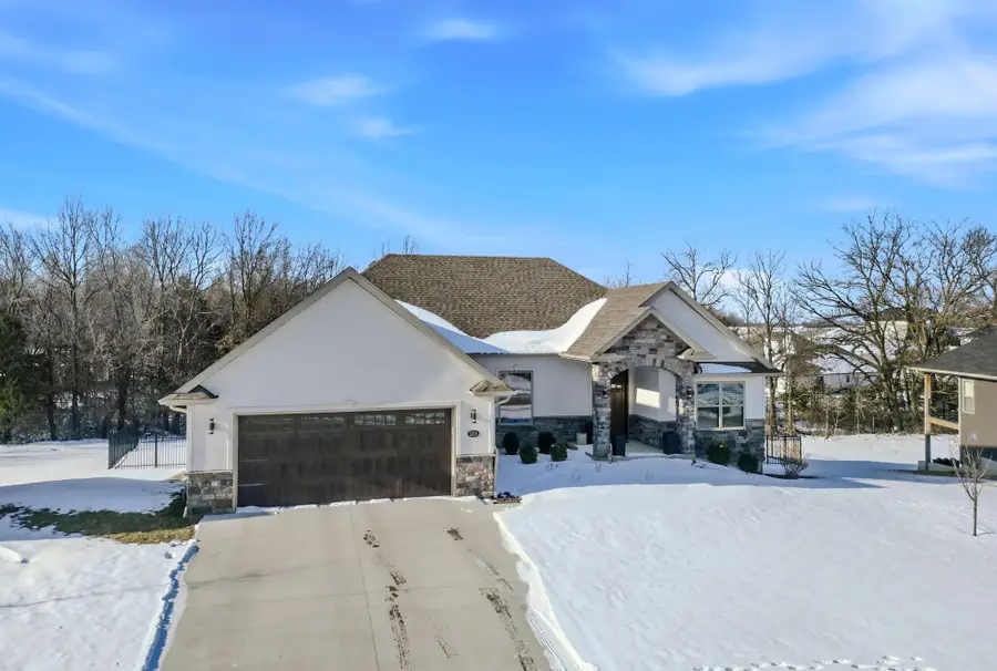 5324 Oakville Ranch Dr, Columbia, MO 65201 - Image #2