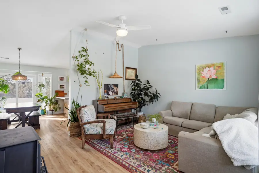 5504 Arrowwood Dr, Columbia, MO 65202 - Image #3