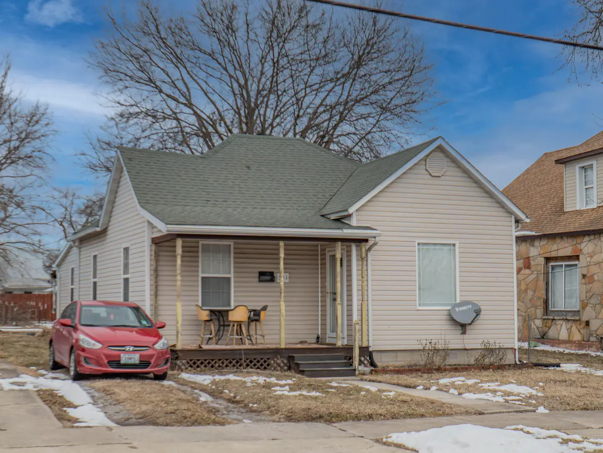 321 Farror St, Moberly, MO 65270 - #1