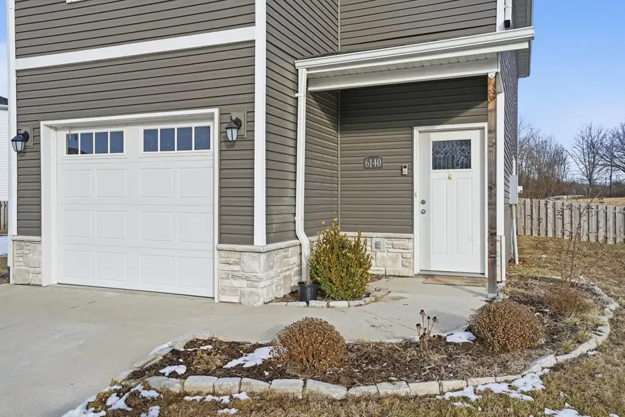 6140 S Hummingbird Ln, Columbia, MO 65201 - Image #2