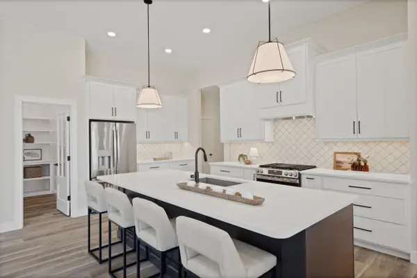 5201 Butter Cup Dr, COLUMBIA, MO 65203