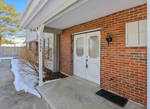 5594 E Pinehurst Ln, COLUMBIA, MO 65202