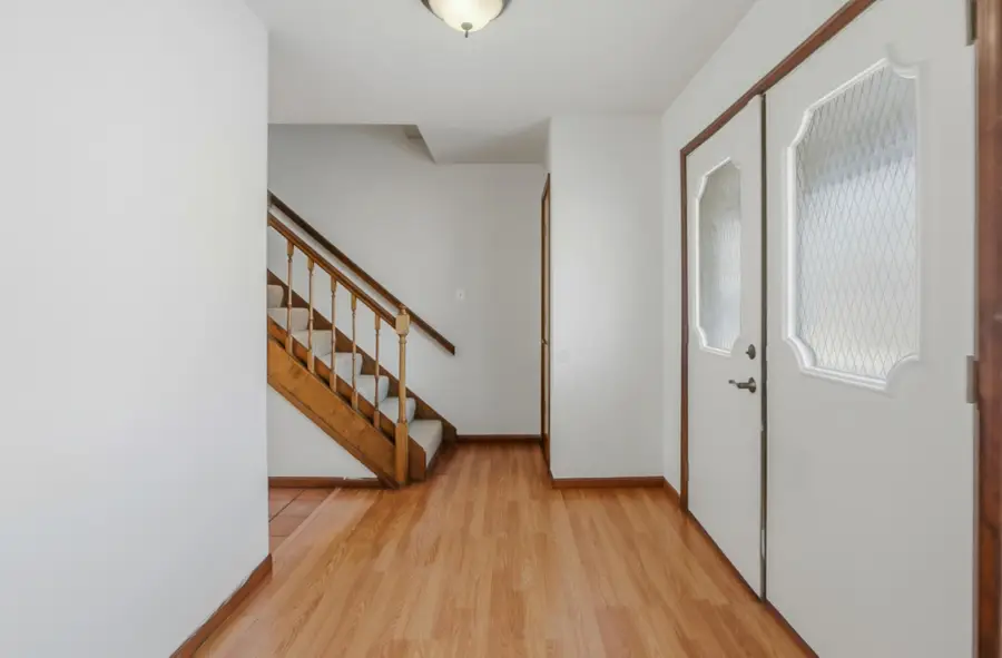 5594 E Pinehurst Ln, Columbia, MO 65202 - Image #3