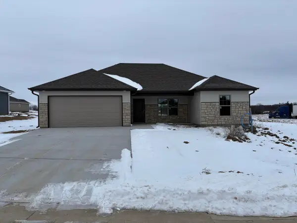 2435 N Travelers Dr, COLUMBIA, MO 65202