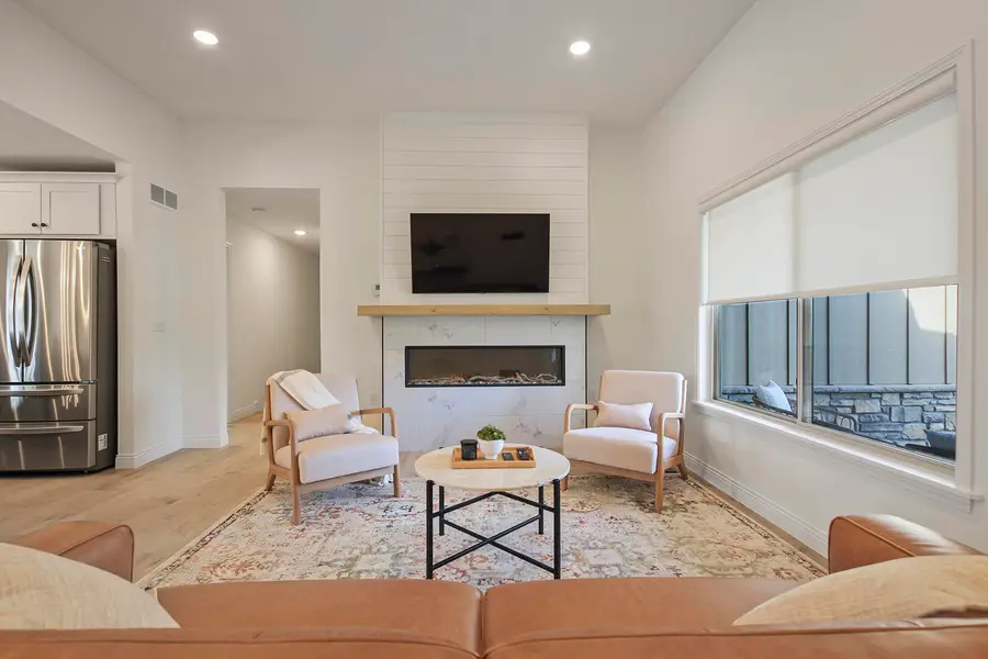 1641 Spring Mountain Dr, Columbia, MO 65201 - Image #2