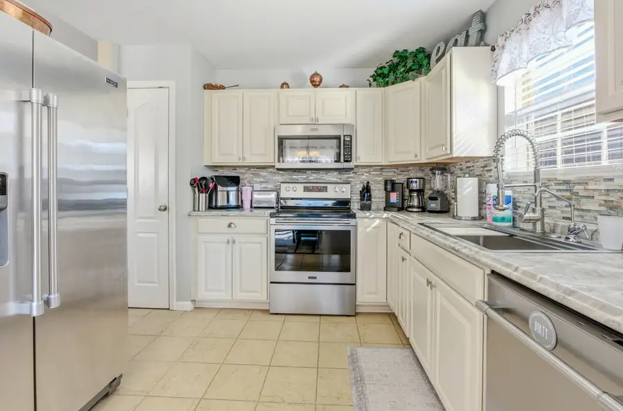 5108 Opal Dr, Columbia, MO 65202 - Image #2