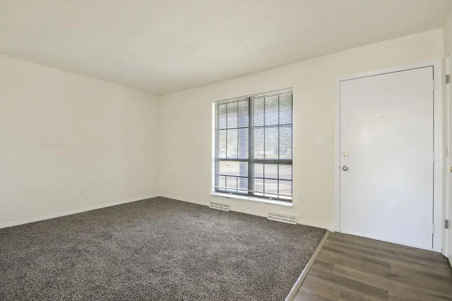 2000 Juniper Dr #A + B, Columbia, MO 65201 - Image #3