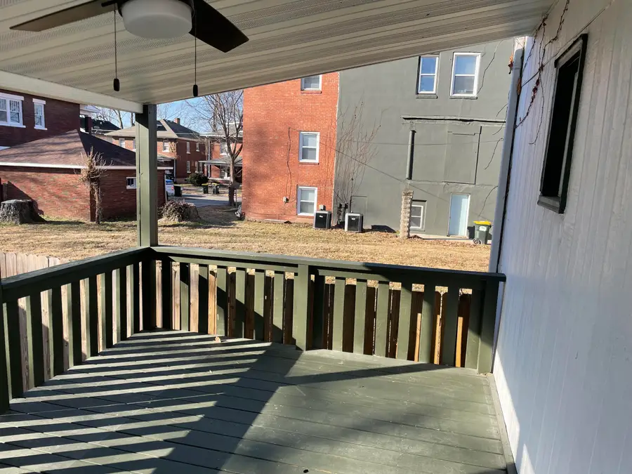 315 E Spring St, Boonville, MO 65233 - Image #2