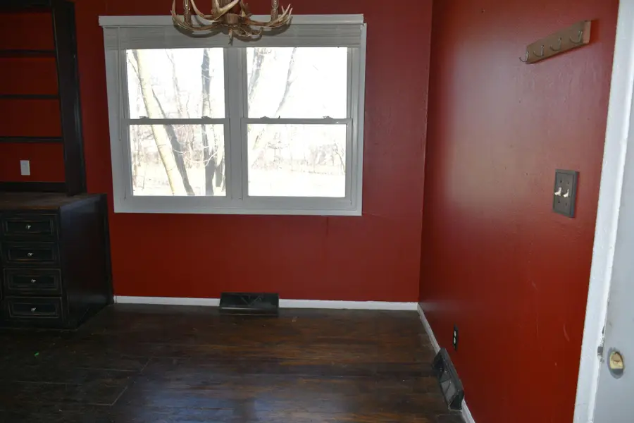 281 N Moreau Ave, Tipton, MO 65081 - #3