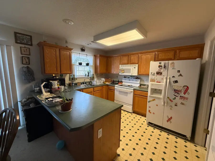 2410 Bentley Ct, Columbia, MO 65202 - #2