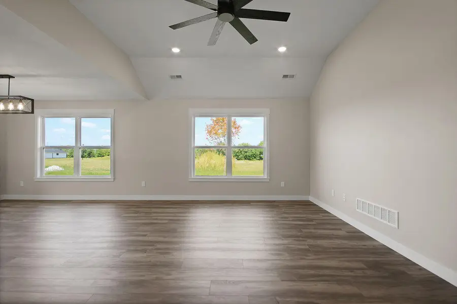 301 W Francis St, Sturgeon, MO 65284 - #3