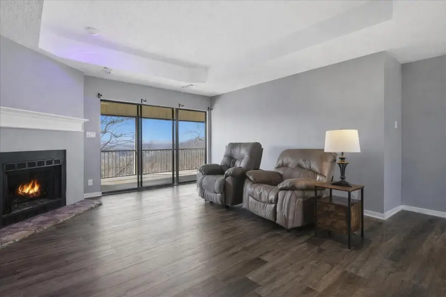 23 Laguna Dr #3B, Lake Ozark, MO 65049 - #2