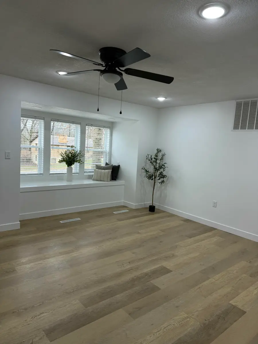 105 Westridge Dr, Columbia, MO 65203 - #3