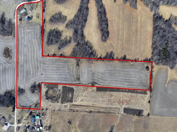 24212 Helmet Rd, BEVIER, MO 63532