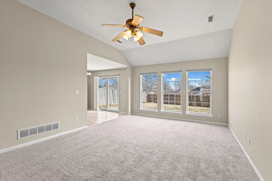 4604 Derby Ridge Dr, Columbia, MO 65202 - #3