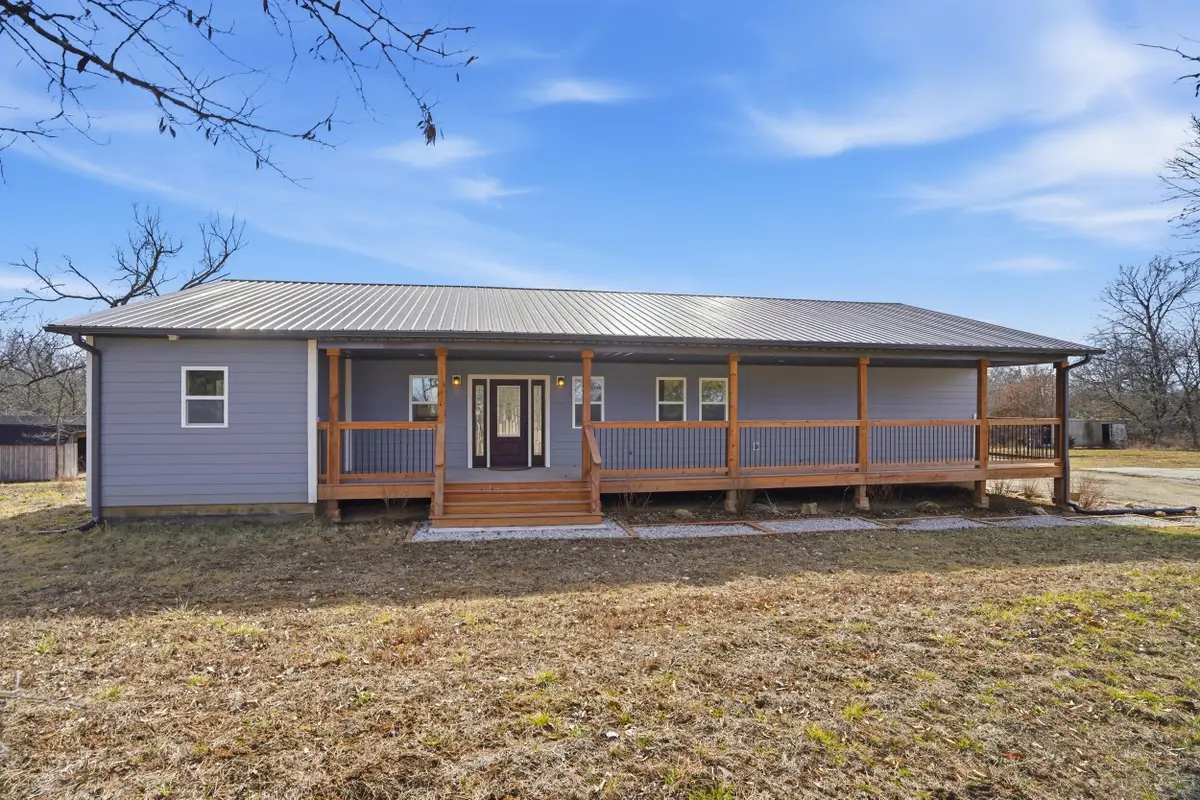 2560 W Botner Rd, Columbia, MO 65202 - #1