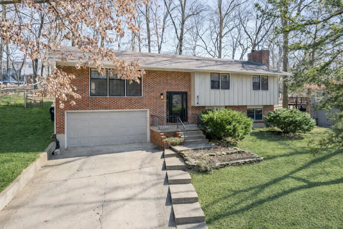 414 E Rockcreek Dr, Columbia, MO 65203 - #1