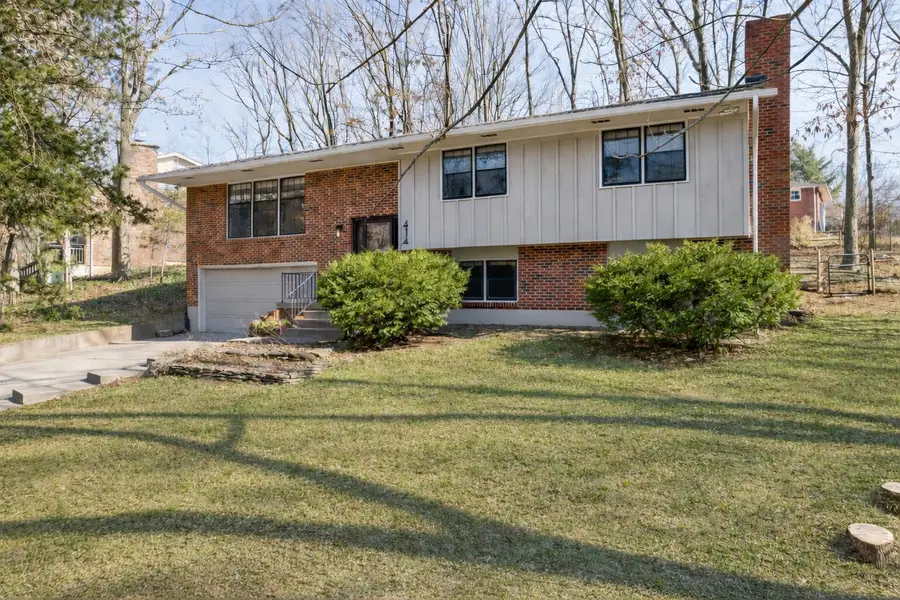 414 E Rockcreek Dr, Columbia, MO 65203 - #2