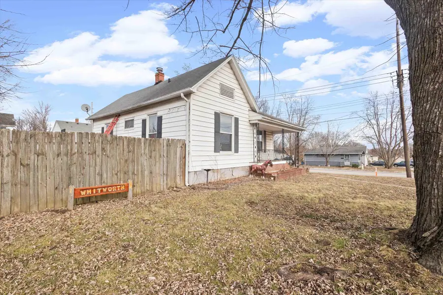 927 E Promenade St, Mexico, MO 65265 - #3