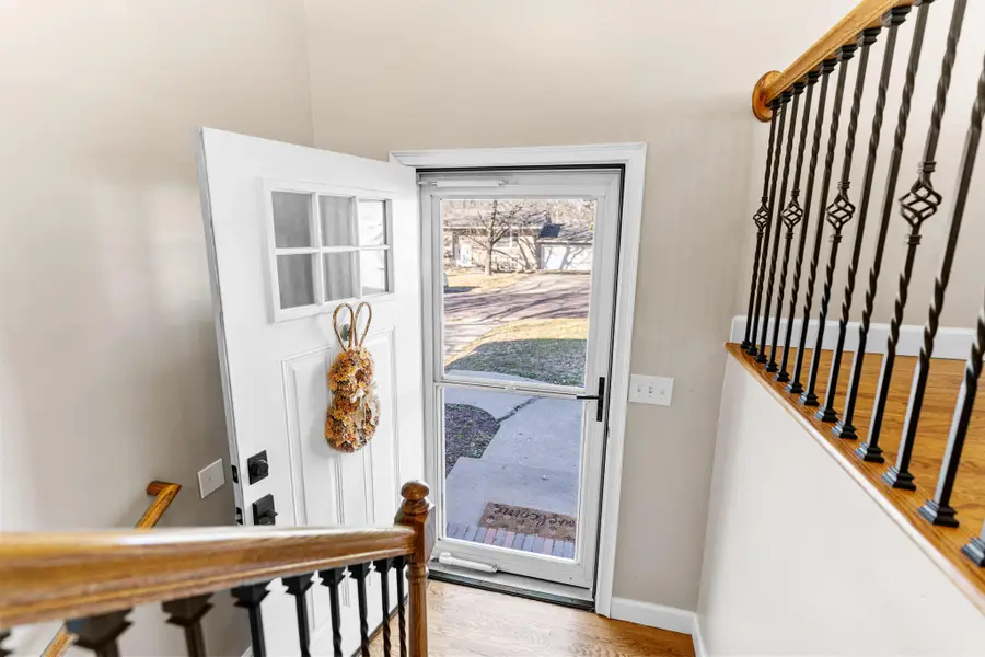 210 W Briarwood Ln, Columbia, MO 65203 - #3