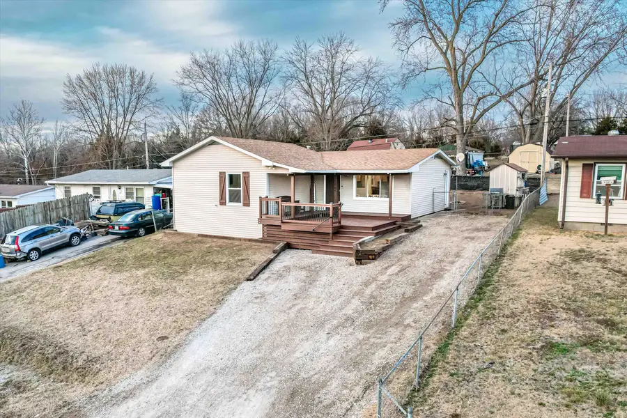 1367 E Wagon Trail Hts, Columbia, MO 65202 - #3