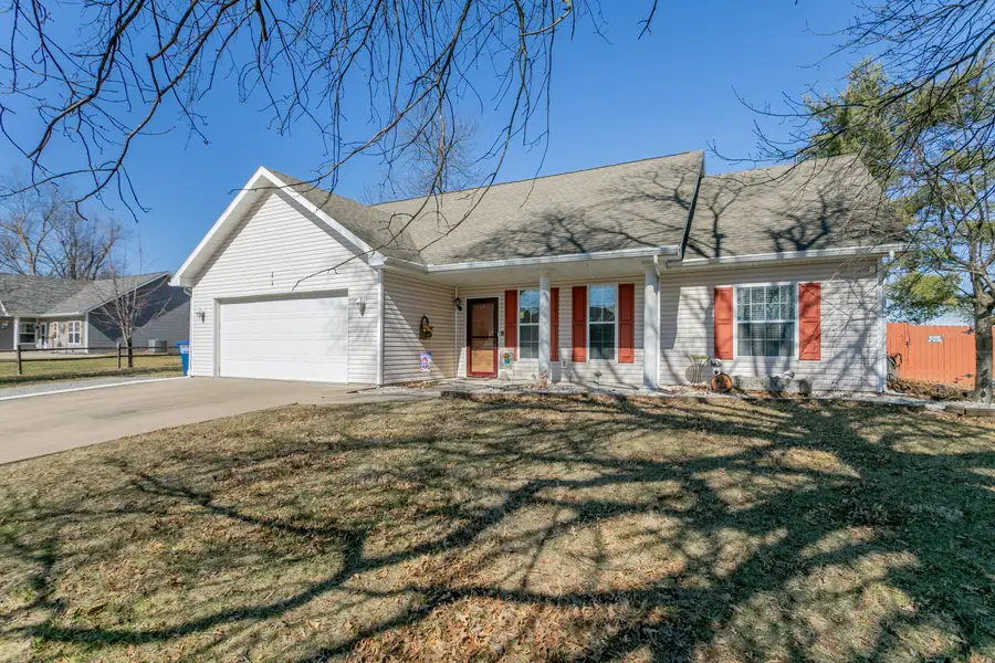 605 Canterbury Dr, Fulton, MO 65251 - #2