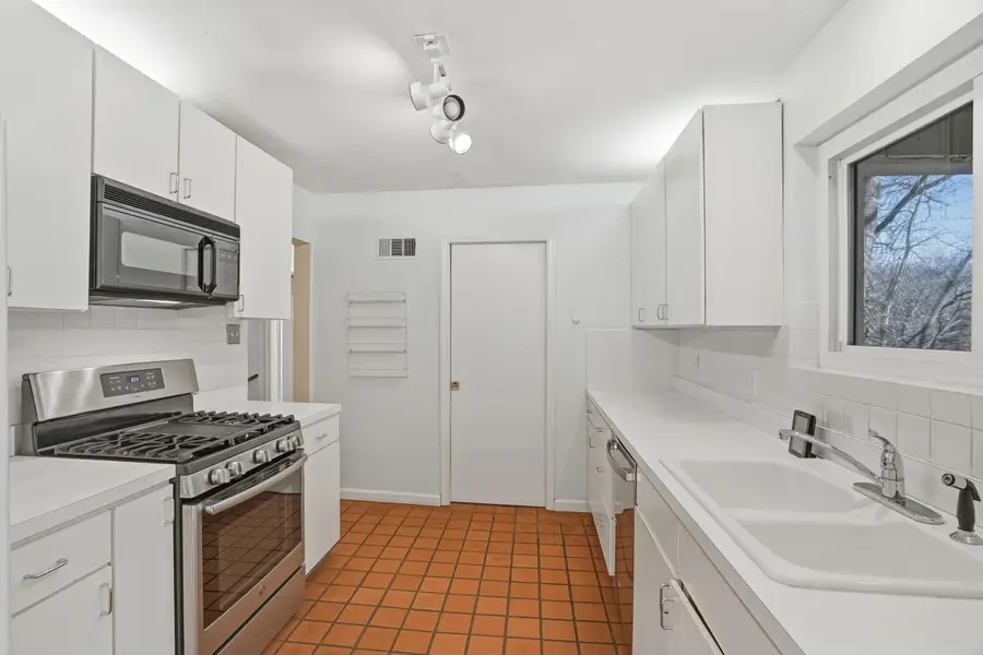 610 Redbud Ln, Columbia, MO 65203 - #3