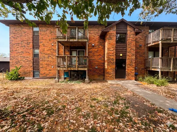 501 Columbia Dr #L, COLUMBIA, MO 65201