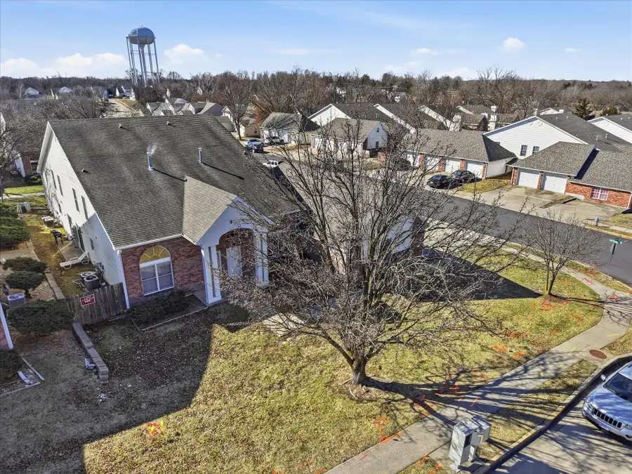 18 N Cedar Lake Dr, Columbia, MO 65203 - #2