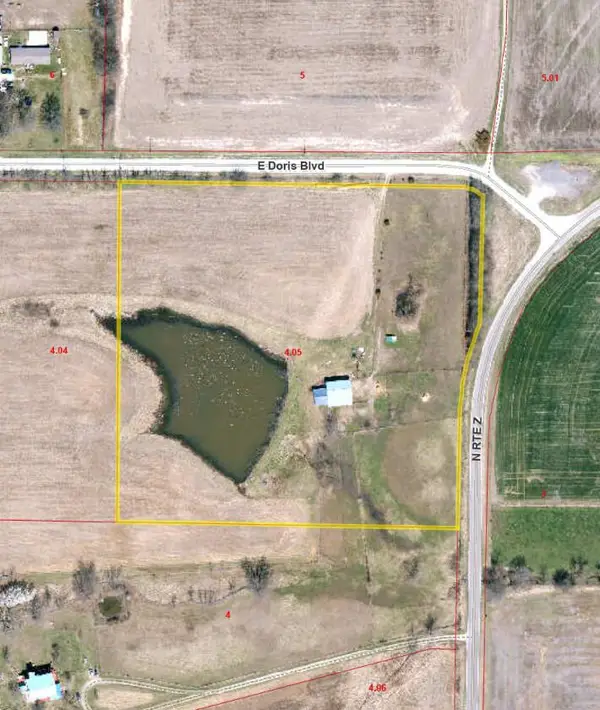 E Doris Blvd, CENTRALIA, MO 65240