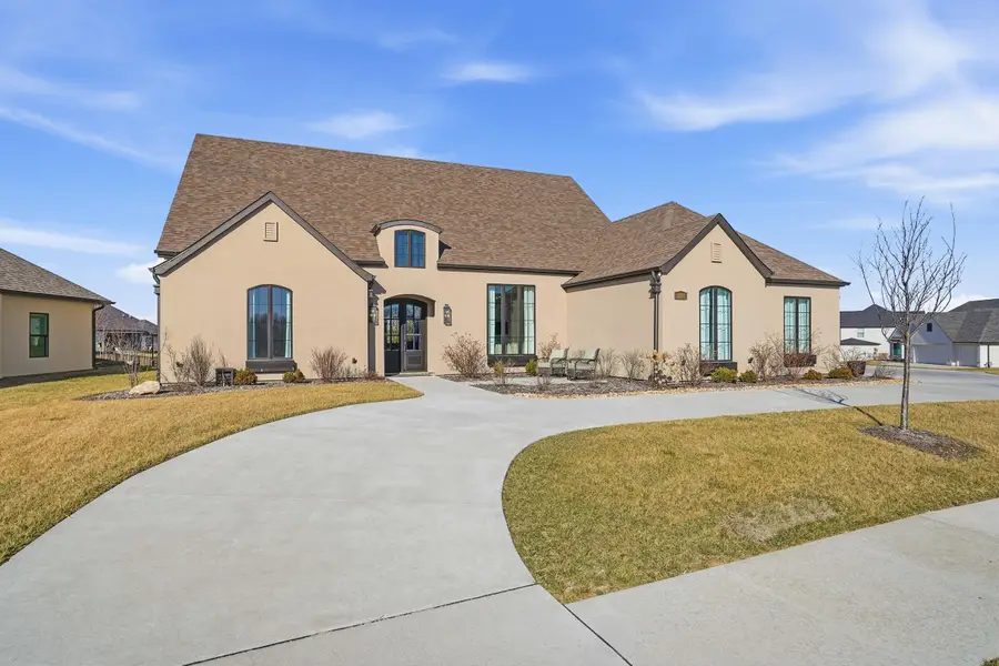 2825 Rivington Dr, Columbia, MO 65203 - #2